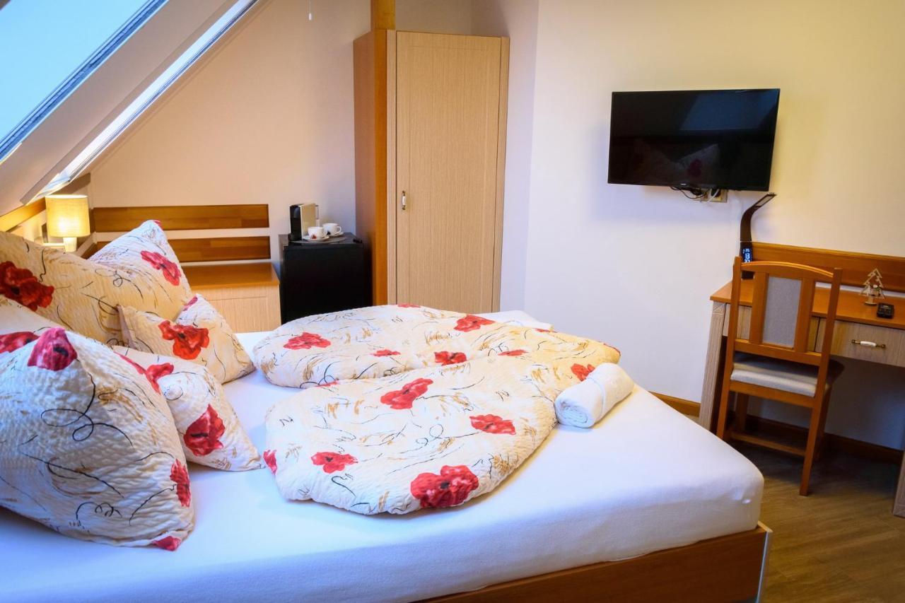 Tulipan Vendeghaz Hotell Orvenyes Exteriör bild