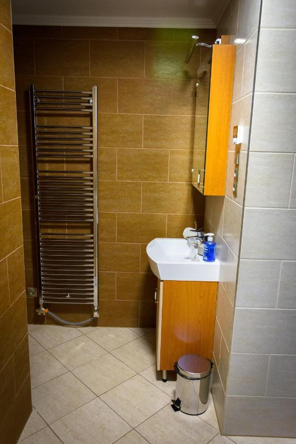 Tulipan Vendeghaz Hotell Orvenyes Exteriör bild