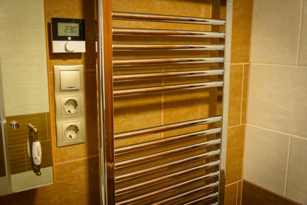 Tulipan Vendeghaz Hotell Orvenyes Exteriör bild